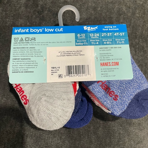 NWT: Hanes infant socks - Picture 2 of 2